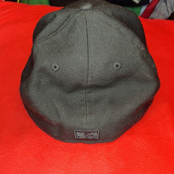 MLB Seattle Mariners new era fitted hat - Picture 3 of 5